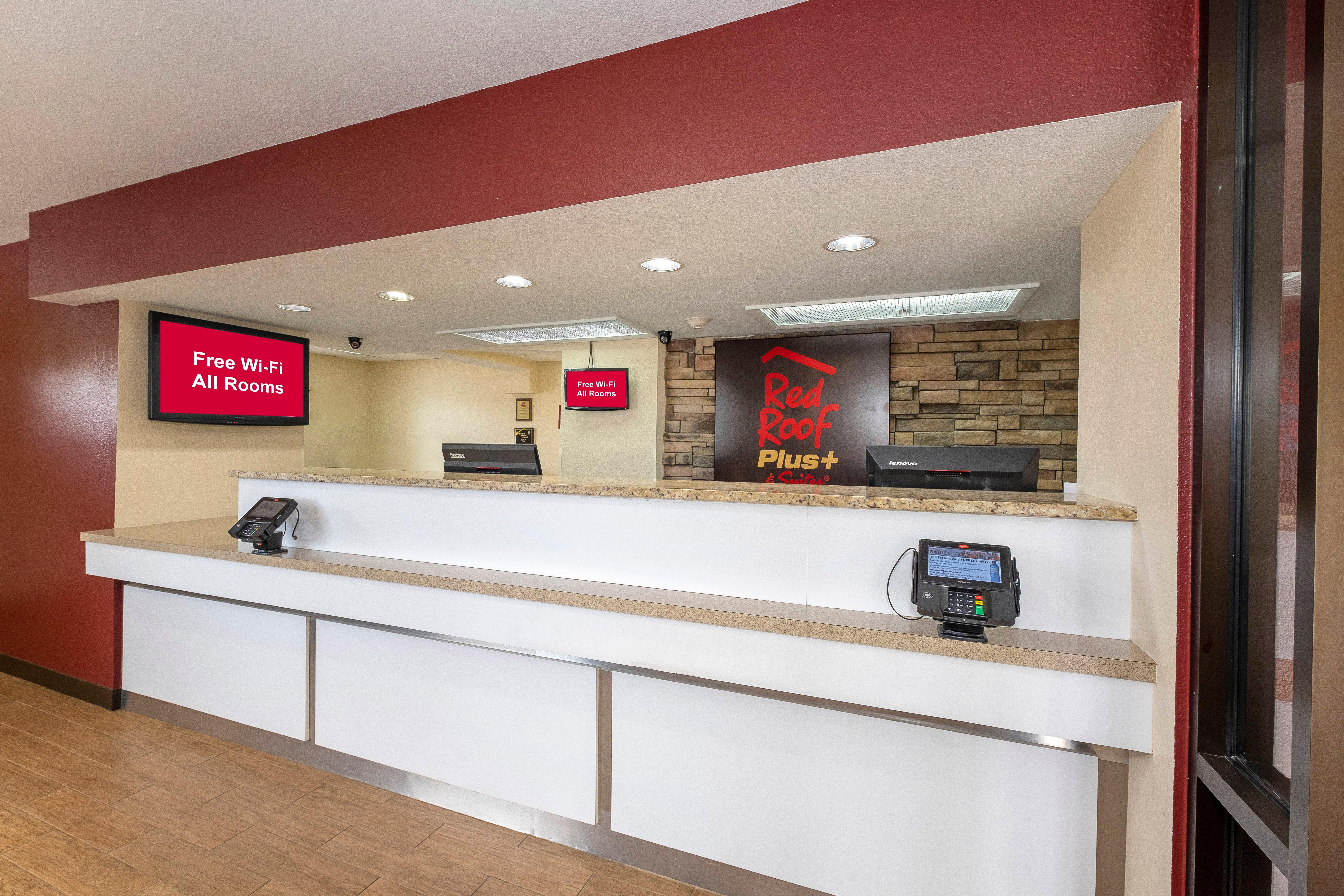 Red Roof Inn Plus+ & Suites Naples Downtown-5Th Ave S Zewnętrze zdjęcie