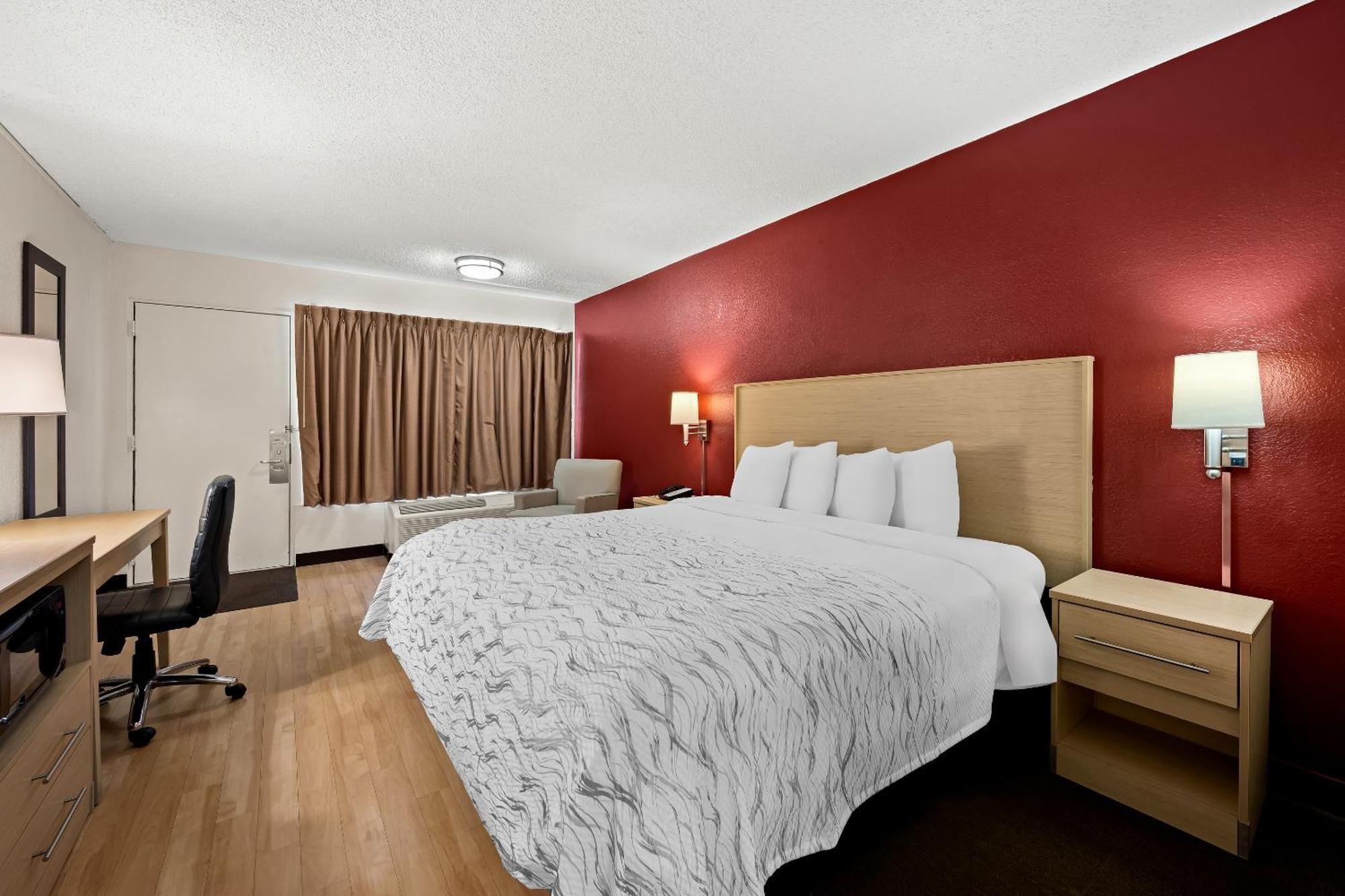 Red Roof Inn Plus+ & Suites Naples Downtown-5Th Ave S Zewnętrze zdjęcie